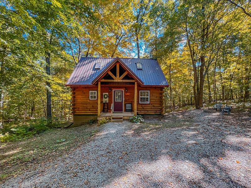 Lovers Loft Cabin - Ash Ridge Cabins in Hocking Hills