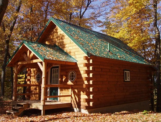 Fall colors at Maple Lane Log Cabin, Hocking Hills