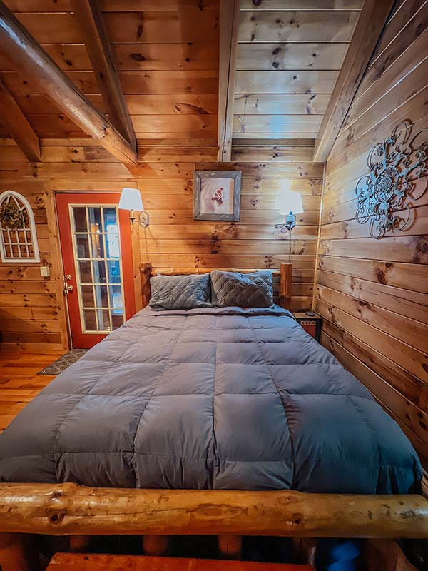 Rustic Log bed at Sweet Heart Cabin